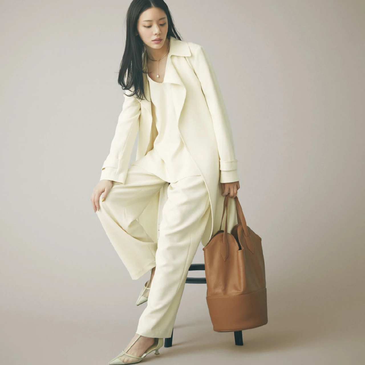 予想最高気温16度/淡めカラーのカセット服でたちまちこなれる!【BAILA今日のコーデ】