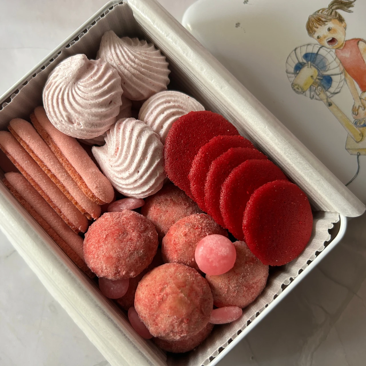 【後楽園駅すぐ】名店"アヴランシュ・ゲネー"の超cuteなクッキー缶「SAKU」❤︎