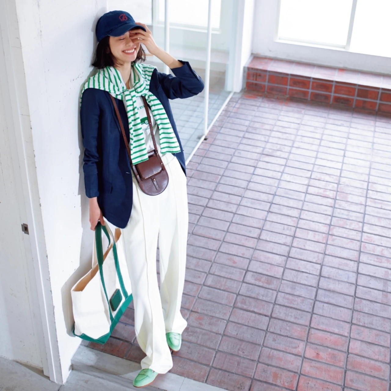 【“お堅め”ジャケットの休日コーデ2選】レイヤードorスポーツMIXでおしゃれ上級者に！