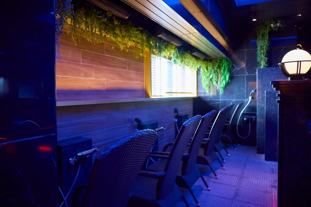 駅直結施設ならではの“トレインビュー”窓