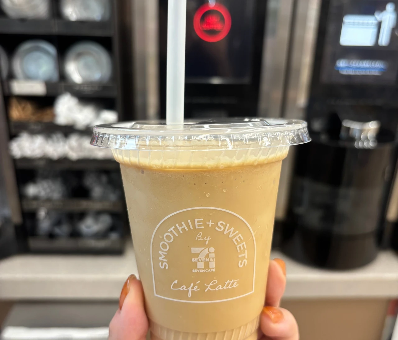 【セブンーイレブン】8月12日ついに全国展開！「セブンカフェスムージー」カフェラテスムージーを初体験してきた