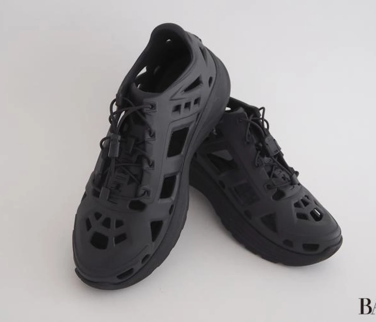 雨でもおしゃれを楽しめる！防水・撥水シューズ（写真）