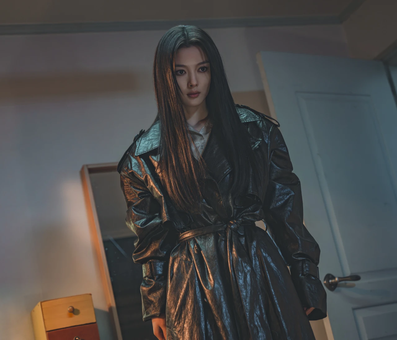 【働く30代におすすめの韓国ドラマ】瞬きすら奪うキム・ユジョンの圧倒的演技力と美に飲み込まれるロマンス・スリラー『親愛なるＸ』