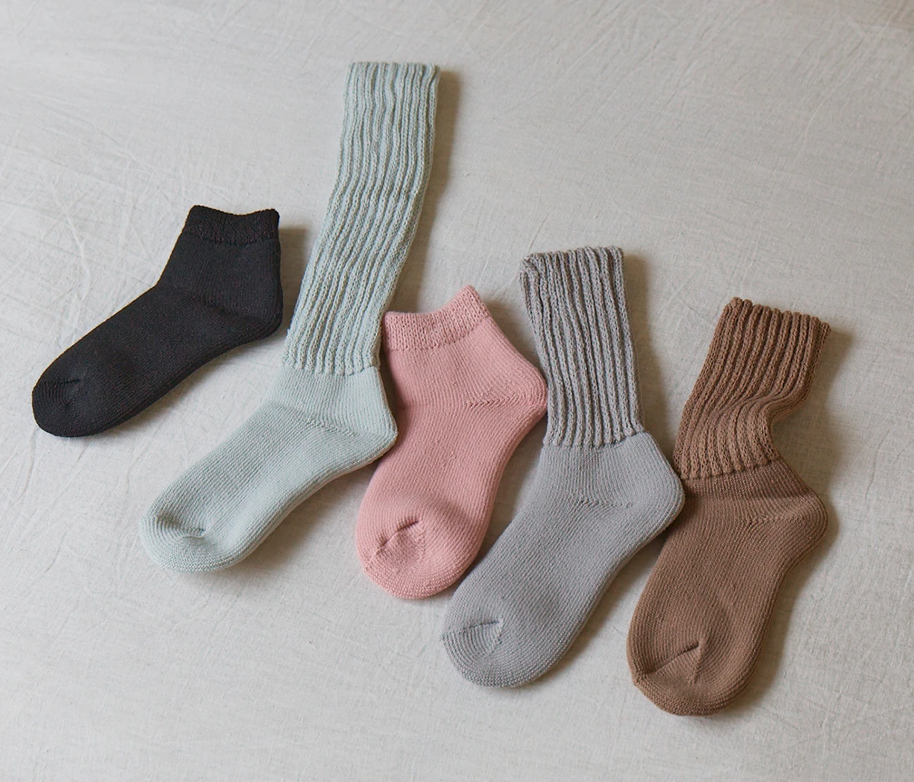 サーモス発『&ONDO（アンドオンド）』の“起毛であったかルームソックス”で可愛く温活