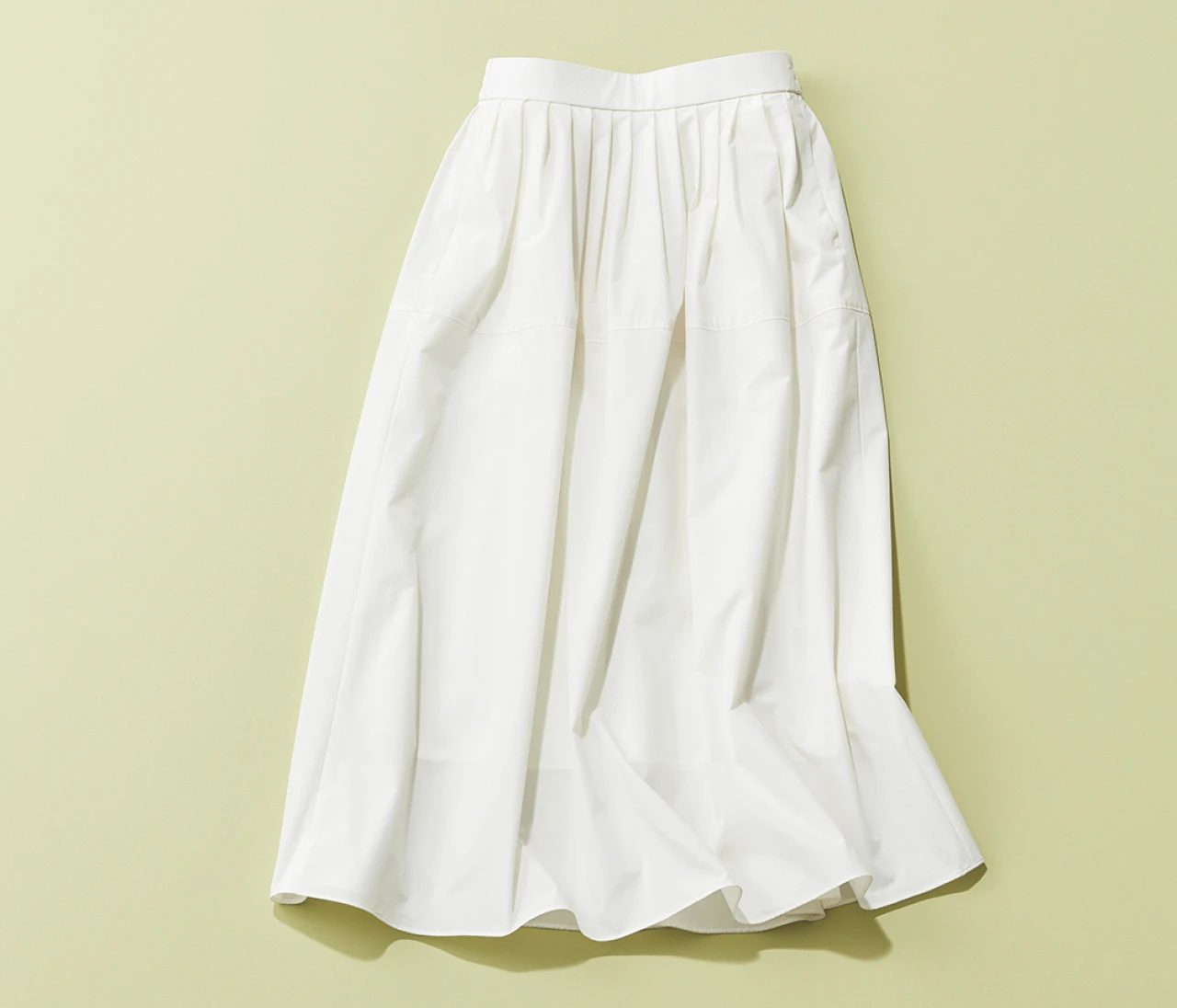 【チームBAILA発“ウワサのいい服”】「UNFILO（アンフィ―ロ）」のテック素材スカート