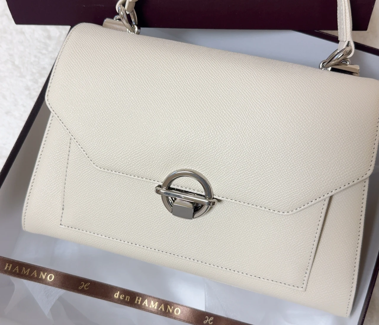 【皇室御用達】10万円以下で買える!?日本の職人技が光る上質バッグ【傳濱野】