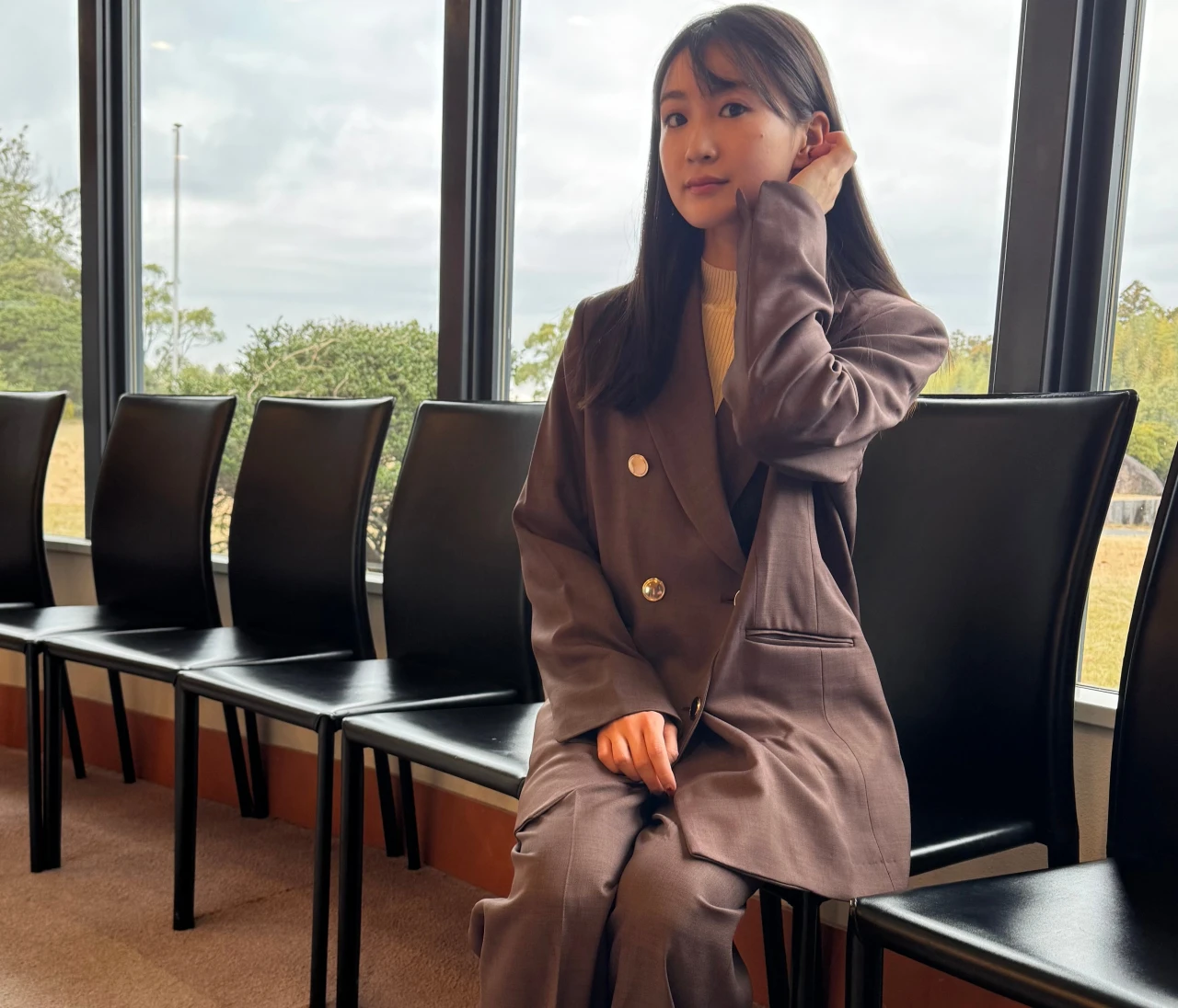 【オフィスカジュアル】オンオフ両方使いできる「TONAL」×貴島明日香さんコラボ服