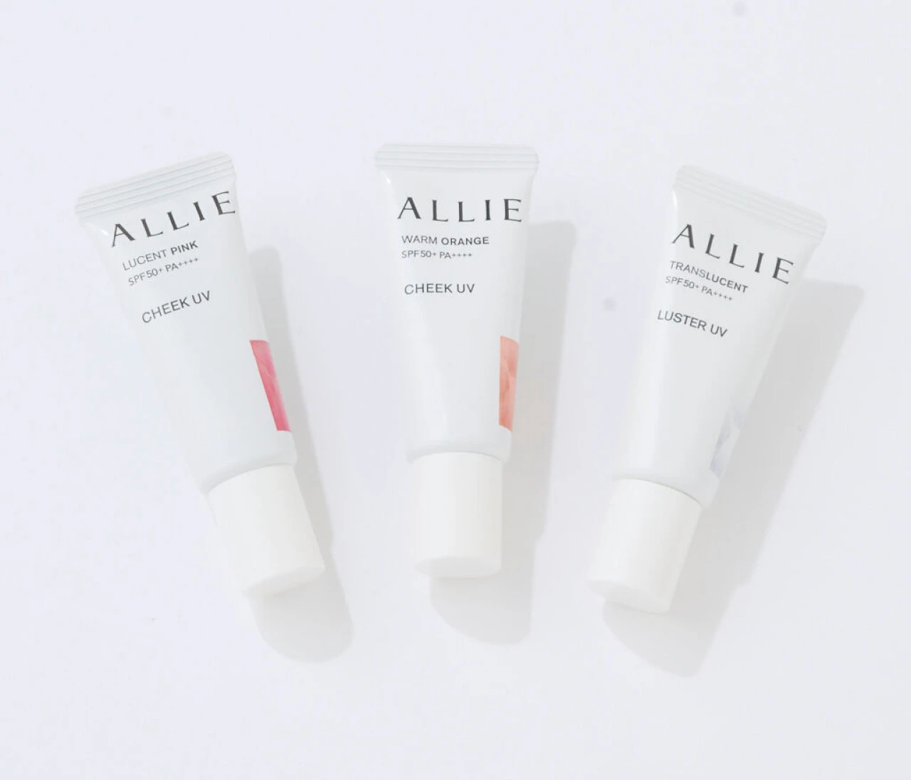 UVケアとメイク直しを同時にかなえるよくばりチーク「アリィー」の「クロノビューティ カラーオンUV」【30代の三つ星プチプラコスメ】