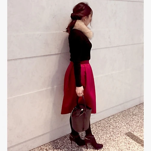 オフィスでもOK！ イベントシーズンにぴったりのスカート