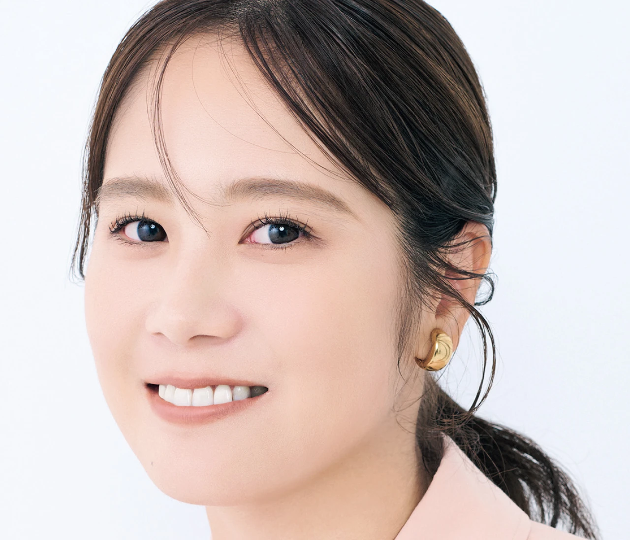 意志がなく見える「下がり眉」は、眉下カバー＆眉山の強調でキリッと【お悩み別・働く大人の正解眉の作り方】