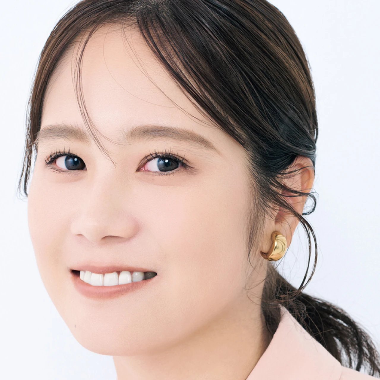 意志がなく見える「下がり眉」は、眉下カバー＆眉山の強調でキリッと【お悩み別・働く大人の正解眉の作り方】