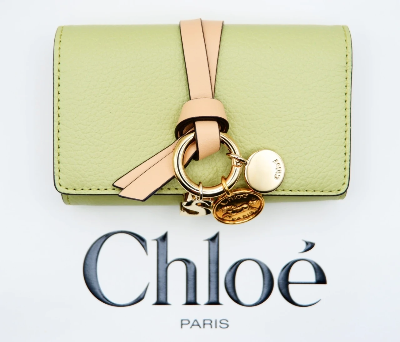 【Chloé(クロエ)2026年ウィンターコレクション】30代自分へのご褒美キーケース
