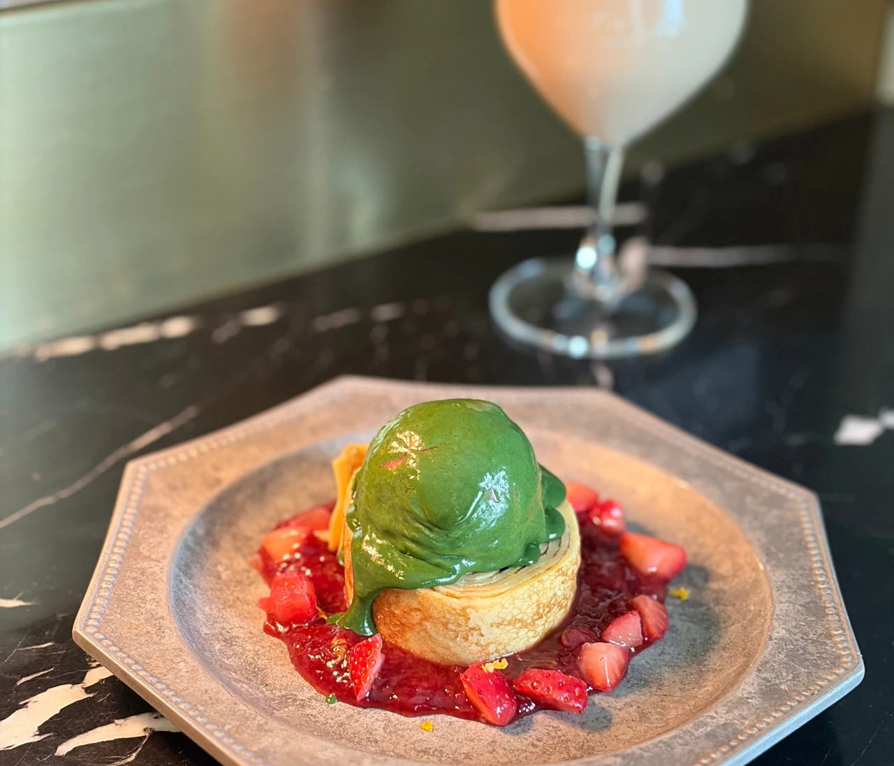 今日の幸せが確定された朝食。代々木上原プルミエメ