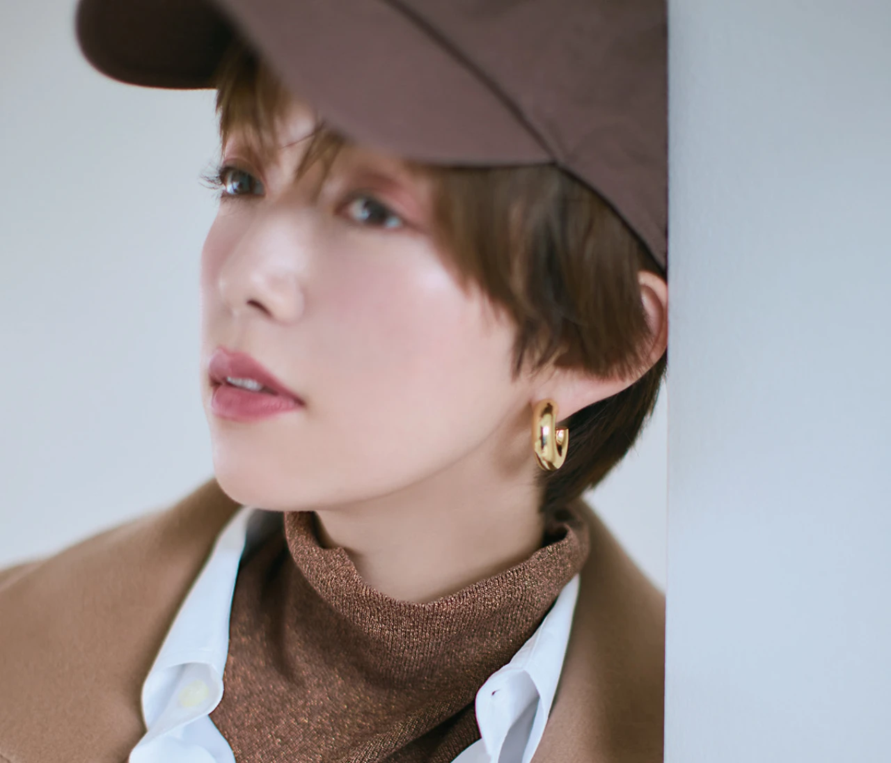 レイヤードに活躍する「薄タートル」 今年買い足すならラメ入り定番カラーが正解！