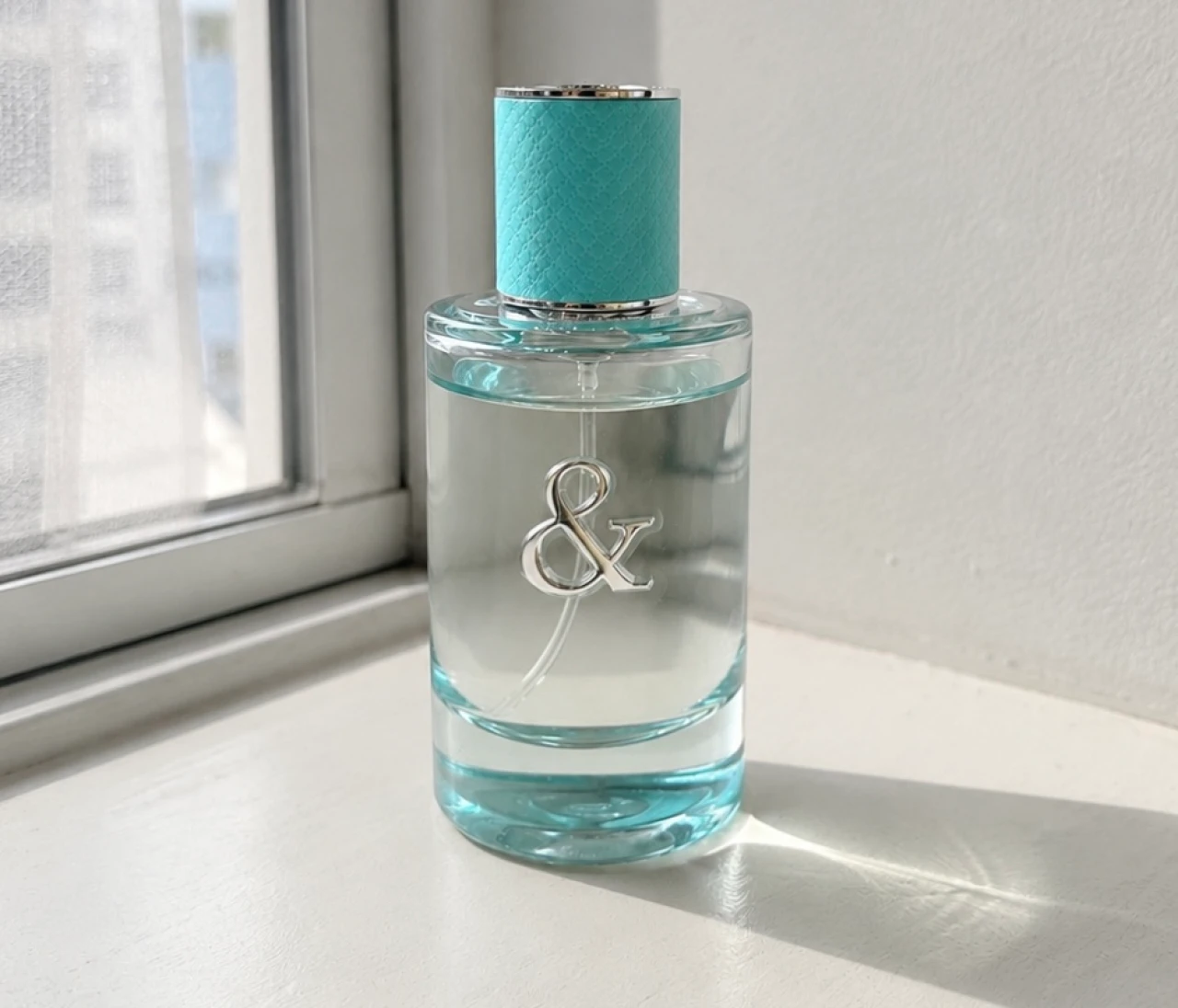 凛とした上品さをまとう、ティファニー「Tiffany & Love Eau de Parfum for Her」 #愛用香水