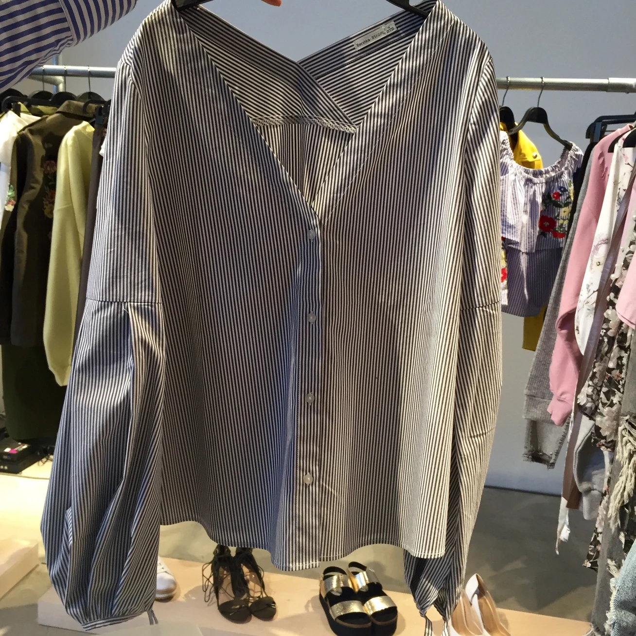 【展示会ルポ】大人の遊び心に、ザラの妹ブランド「ベルシュカ」が効く