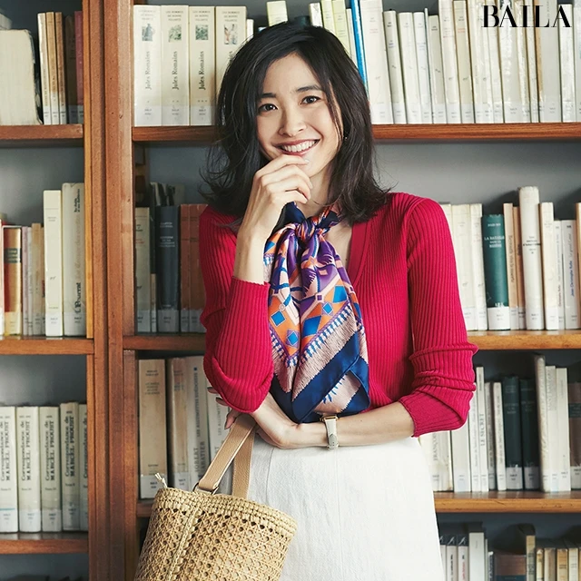 すっきりフォルムで今っぽく【Vネックカーディガン】4選