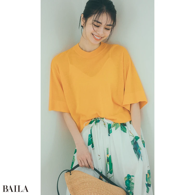 佐藤晴美 カラートップスコーデ