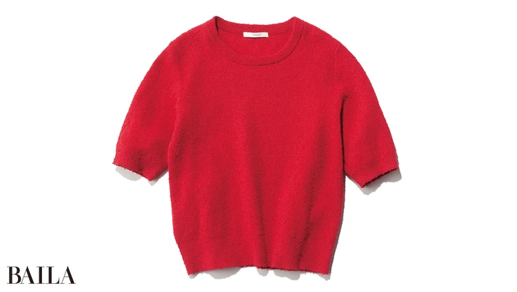 ニット¥25300/アナイ