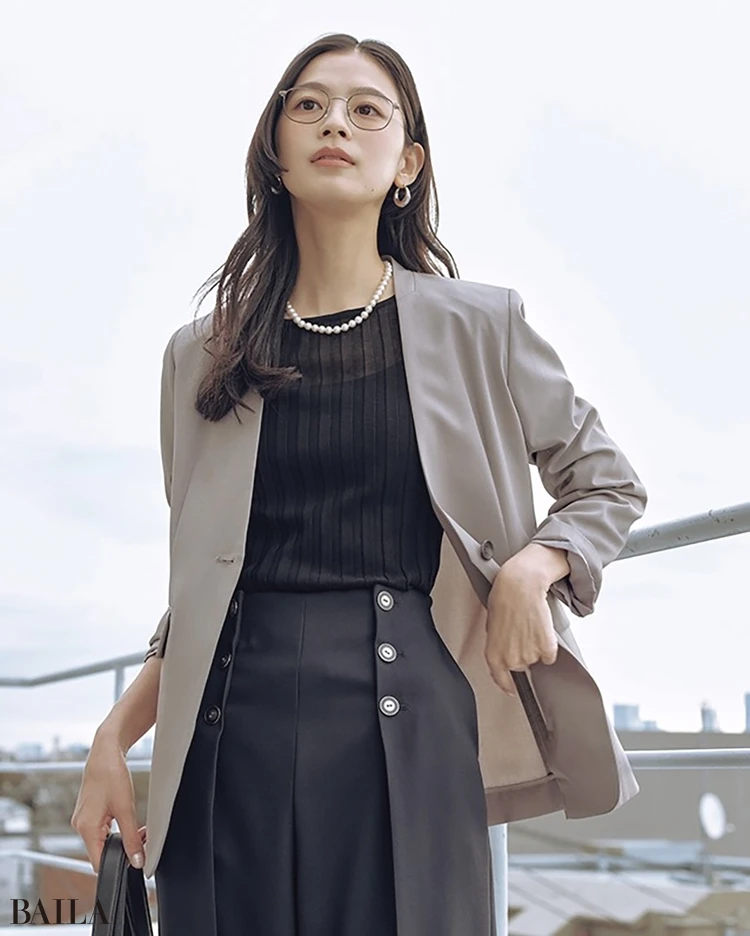 松木育未　ジャケットコーデ