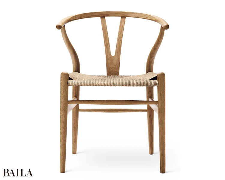 「カ ール・ハンセン&サン」のCH 24 (Yチェア)