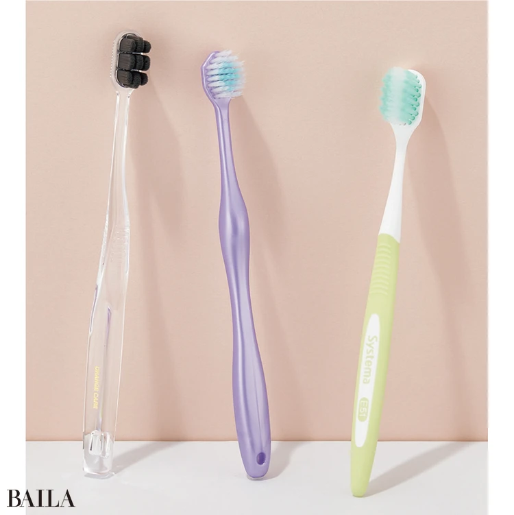 (右から)ダイヤモンドフロス 無香料 40m ¥2750/平尾賛平商店 セラハティン マウススプレー Eukalypse 18.5㎖ ¥5940/GRACE Japan THE TOOTHGEL 80g ¥1430/THE