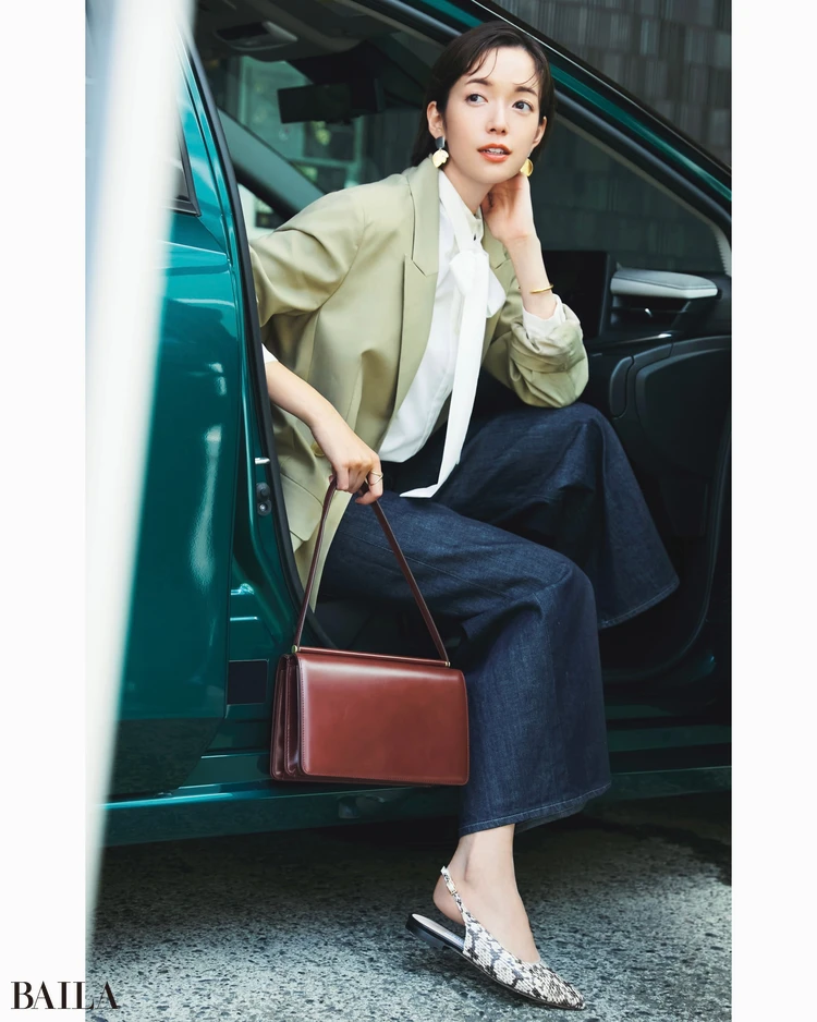 9月12日（金）のコーデ　佐藤栞里パンツコーデ