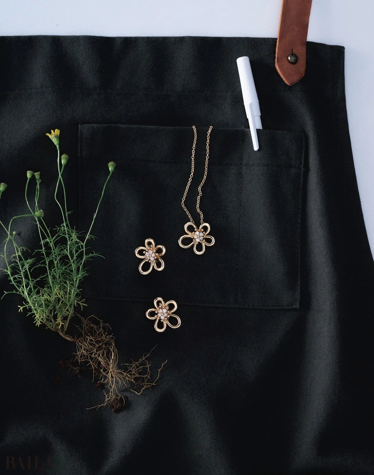 【Van Cleef & Arpels】フラワーレース