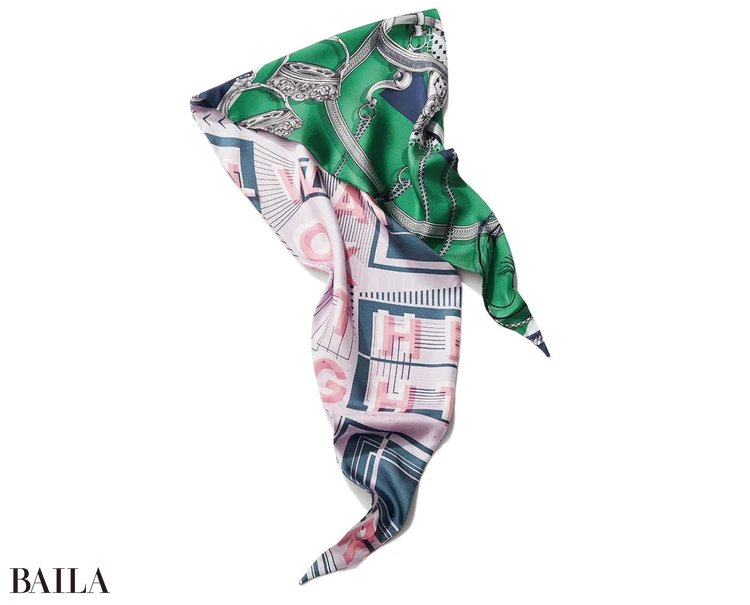 スカーフ（140×35）￥16500／マニプリ