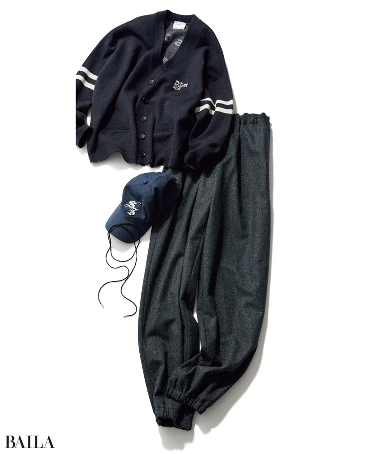 腰に巻いたカーデも 全体をまとめるキーアイテム