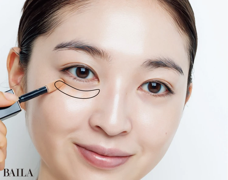 《6》クマや赤みが気になる場合はコンシーラーをプラス