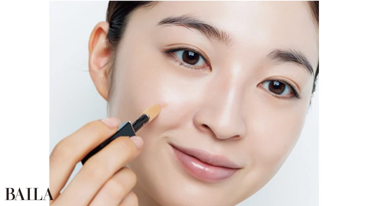 シミやニキビあとはパウダーのあとにコンシーラー