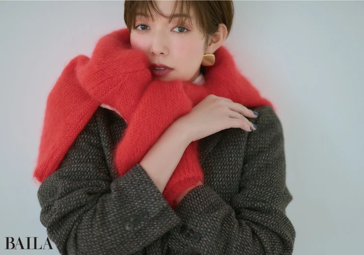 ニットの肩かけで 重心を上げて バランスアップ!