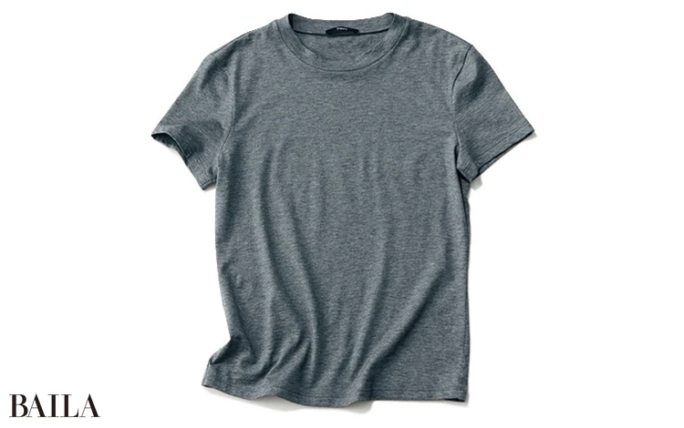 グレー無地Tシャツ