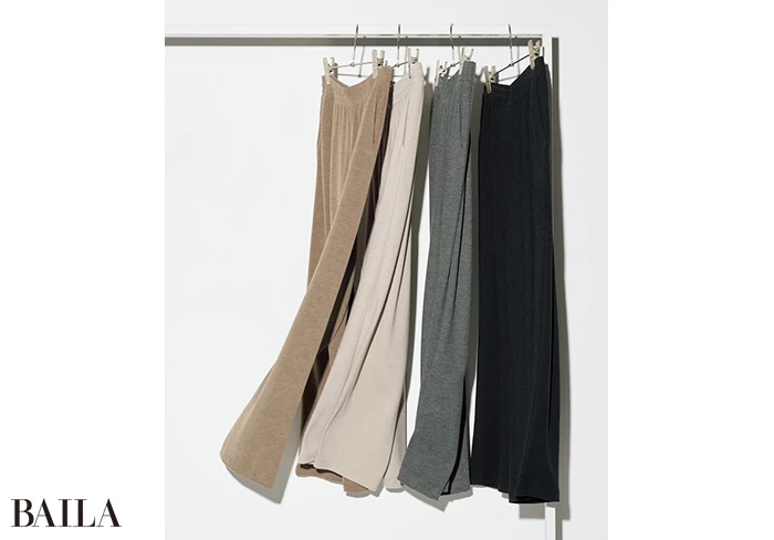 阿部里菜さん モノトーンコーデ