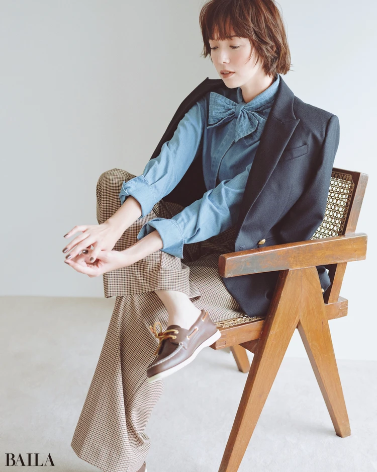 佐藤栞里 パンツコーデ