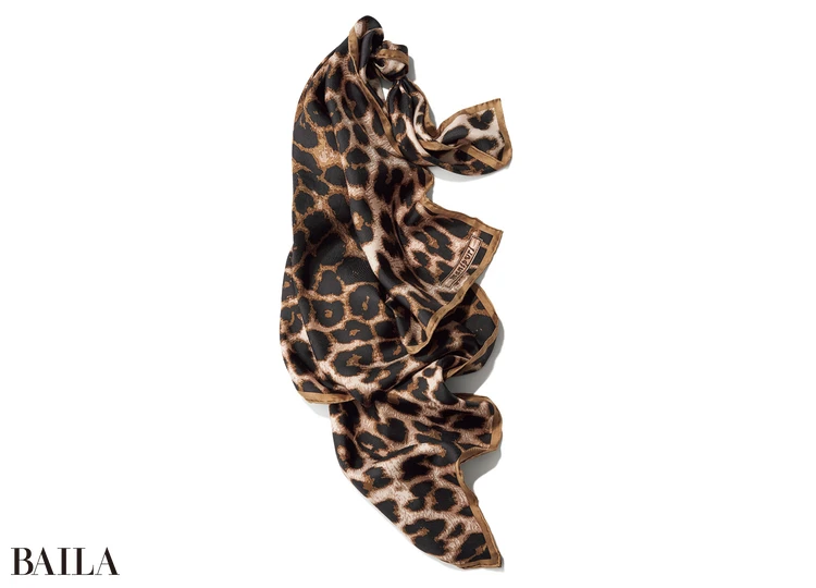 スカーフ￥22000／マニプリ