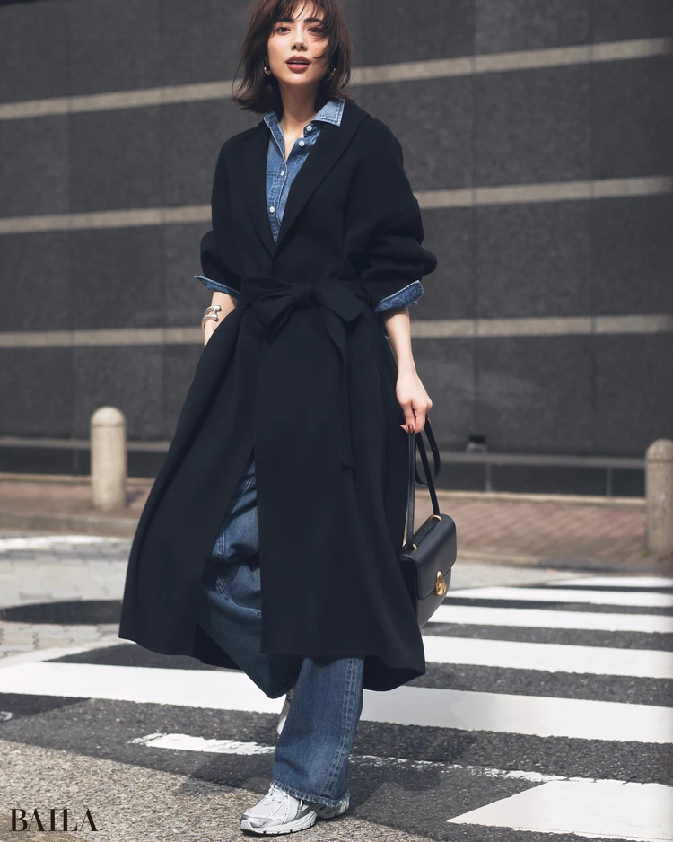 土屋はずき スニーカーコーデ