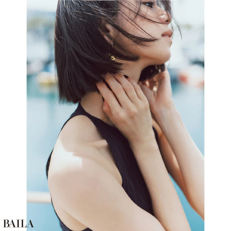 肌も髪もありのまま、オリジナルの自分を愛する