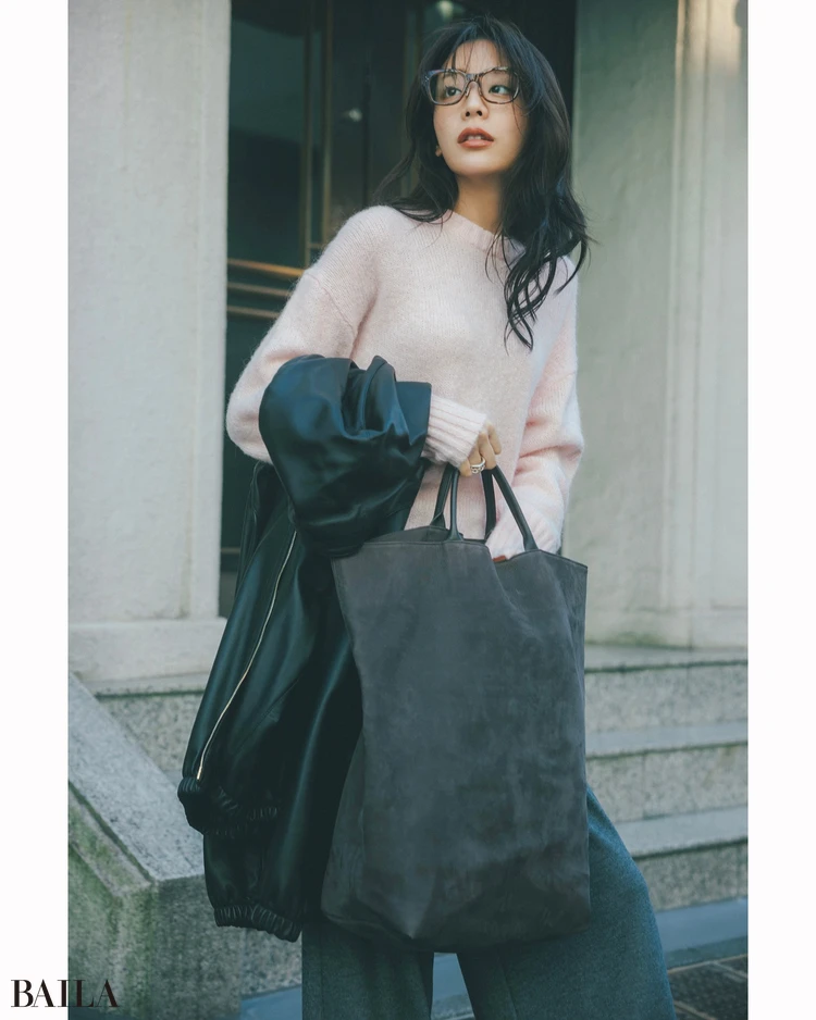 貴島明日香 ニットコーデ