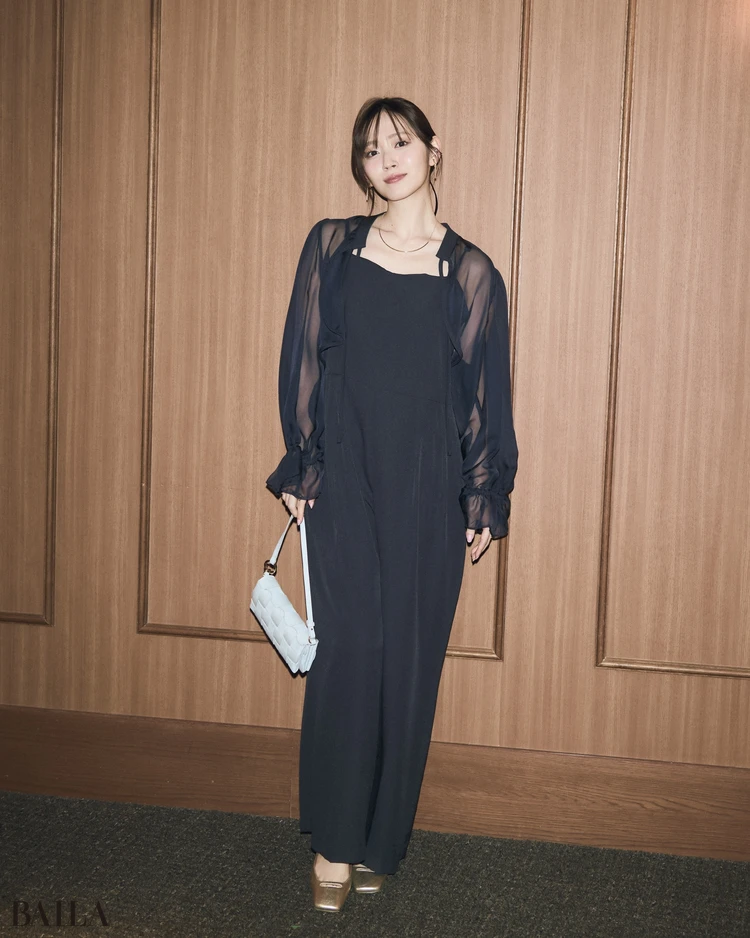 鈴木愛理　ドレスアップコーデ