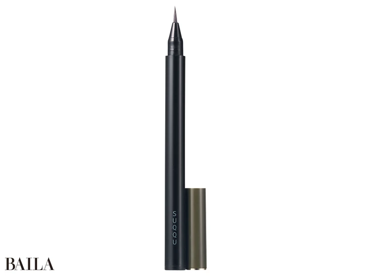 フレーミング アイブロウ リキッド ペン 01 ￥3300／SUQQU