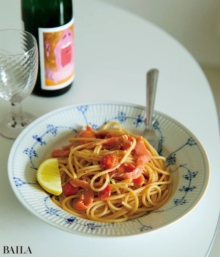 フレッシュトマトがそのままソース「ミニトマトとスモークサーモンのパスタ」