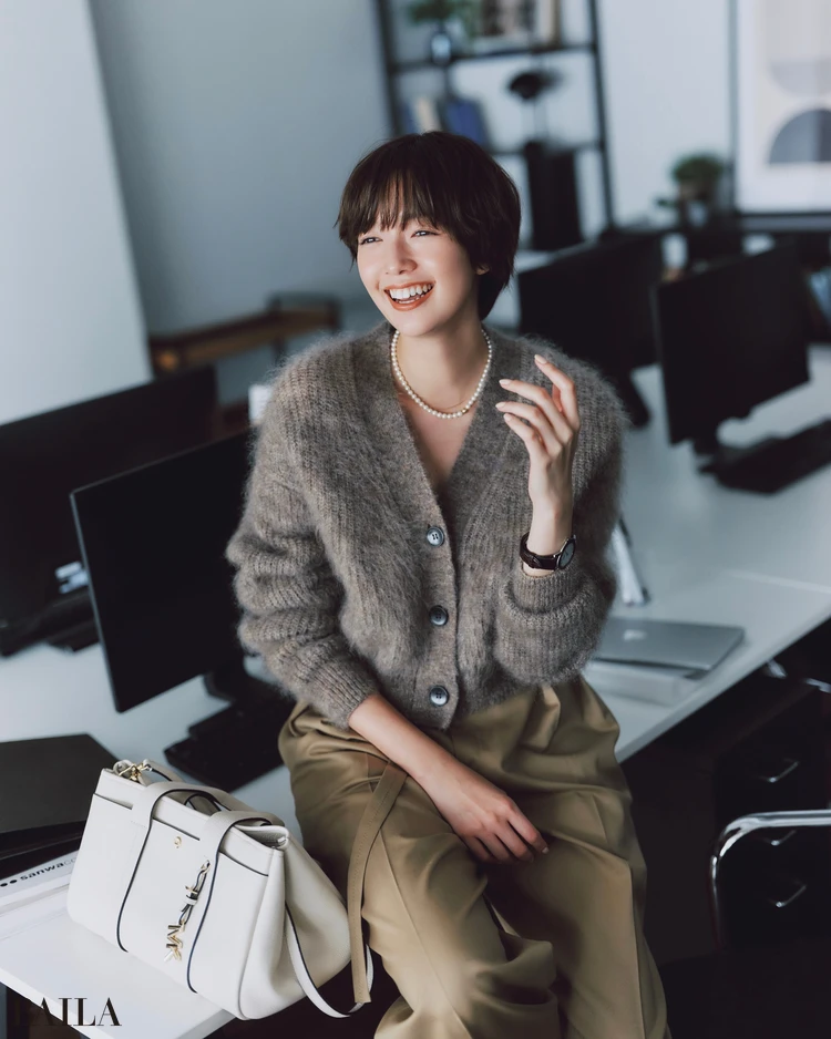 12月28日（日）のコーデ  佐藤栞里　ニットコーデ