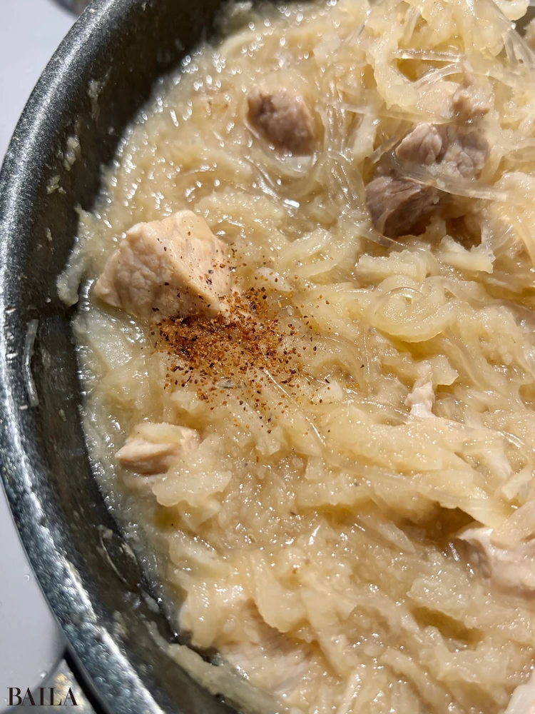 長谷川あかり 豚肉と切り干し大根、はるさめのおろしれんこん煮込み 調理手順