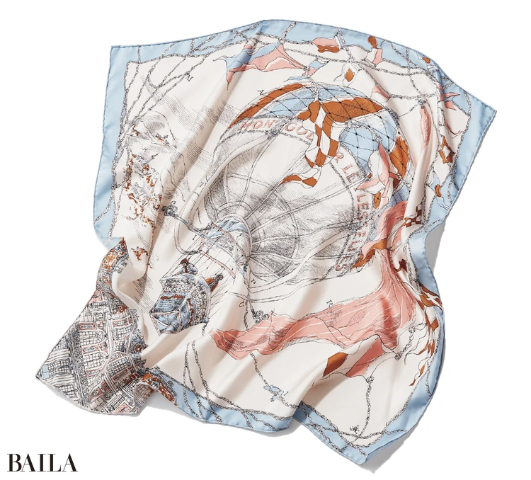 スカーフ（65×65）￥16500／マニプリ