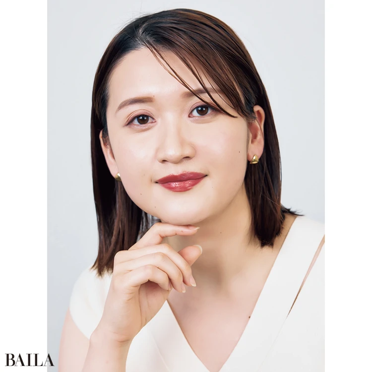 影をコントロールして 一回り小さなフェイスラインに