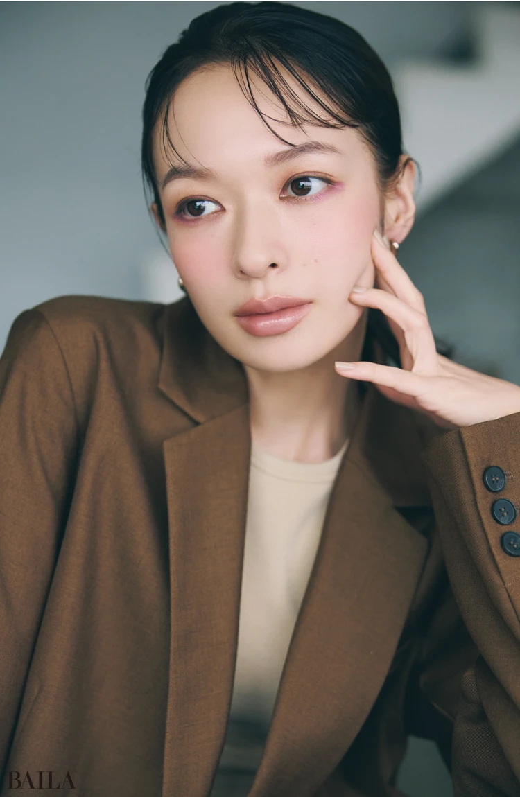 きちんと見えしたいオンの日×なじませパウダーチークでリフトアップ