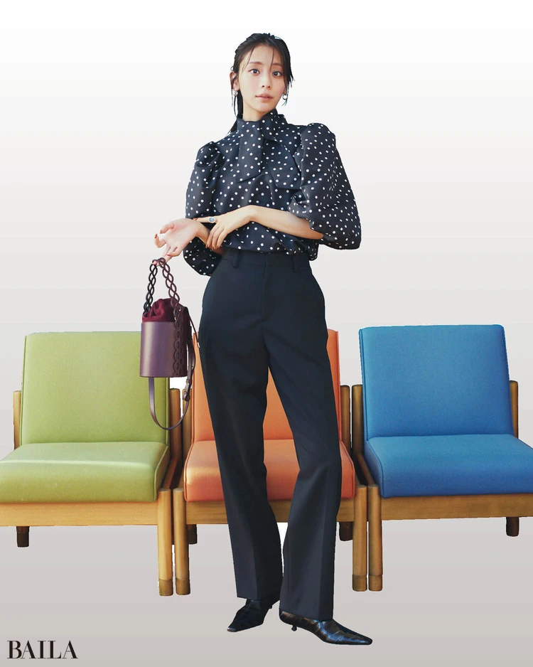 貴島明日香 パンツコーデ