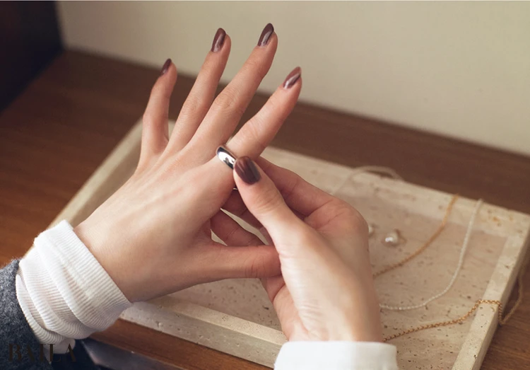  玄関には作り置きアクセを。おかげで＂可愛い＂仕上げを忘れずにいられる